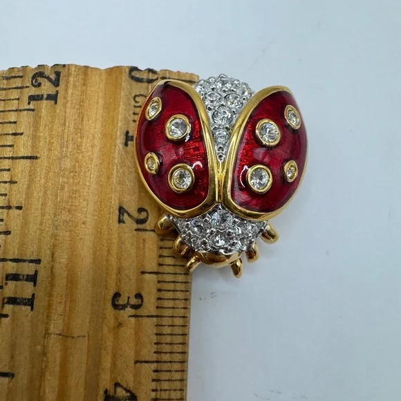 Vintage Swarovski enamel and Austrian crystal ladybug pin. Excellent Condition. - Picture 9 of 11